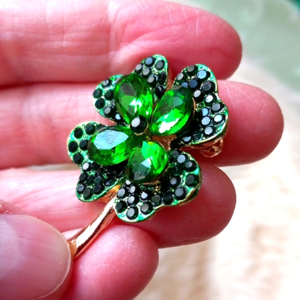 🍀 Gorgeous New Emerald Green Rhinestone 4 Leaf Clover Brooch Pin Gold Metal 🍀